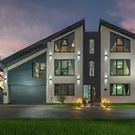 Luxury 7 Bed Durham Mansion Pool, Spa, Cinema